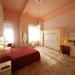 https://hotel-liberty-viareggio.it-tuscanyhotel.com